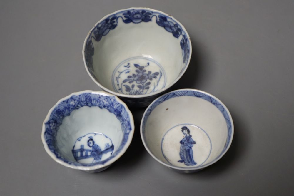 Three Chinese Kangxi blue and white tea bowls and saucers, largest 14cm (6)